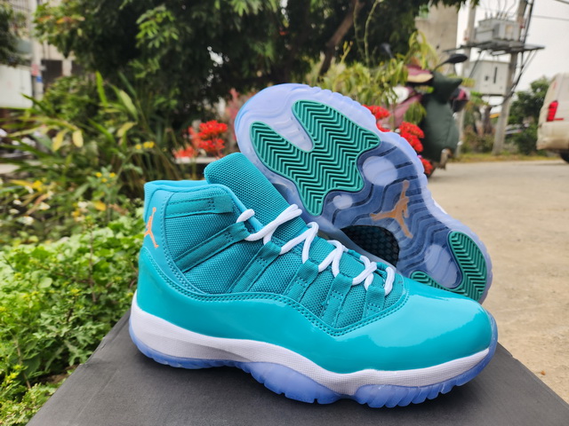 Air Jordan 11-387